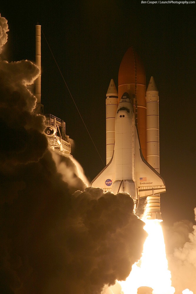 STS-123_3-667x1000